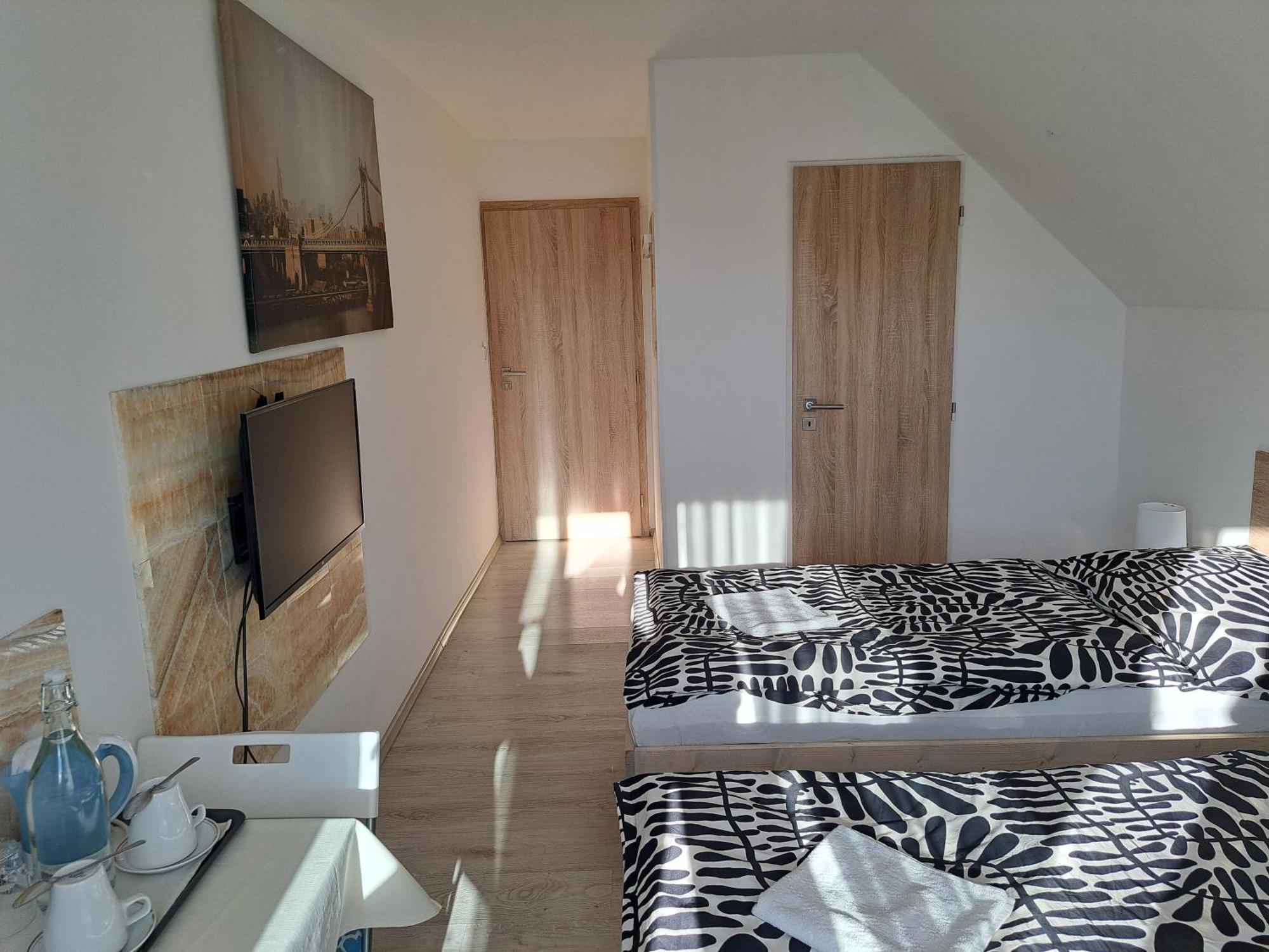 Apartmany Amalia Piest'any Exteriör bild